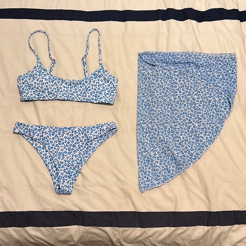 Blue Cheetah SIZE SMALL Bikini with Sarong